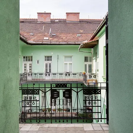 Bpm-w8 * Budapest