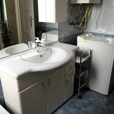 Bpm-w8 Apartment *